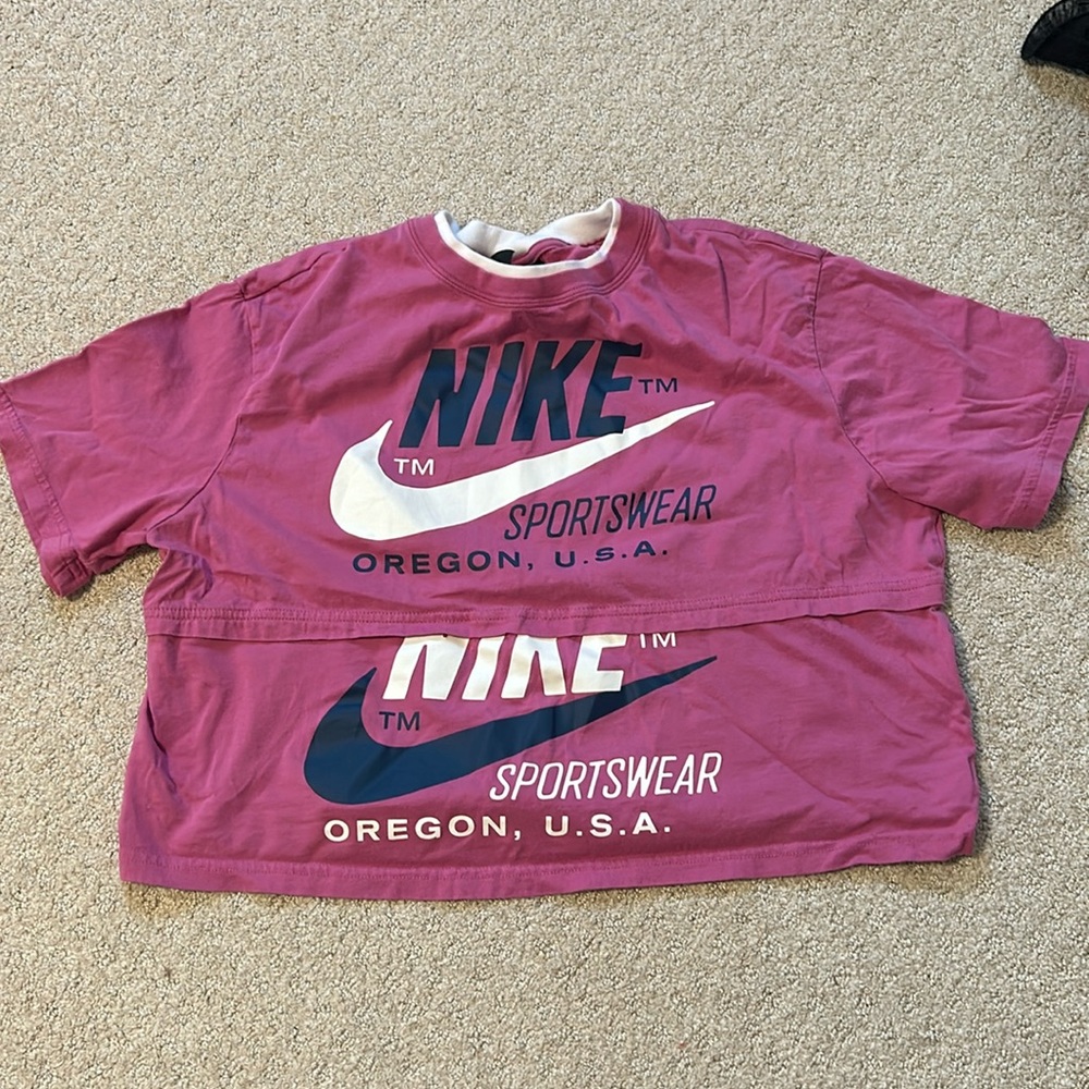 NIKE